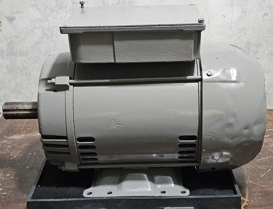 Motor Eléctrico Bifasico 7.5hp 3530 Rpm Marca Weg - Image 5