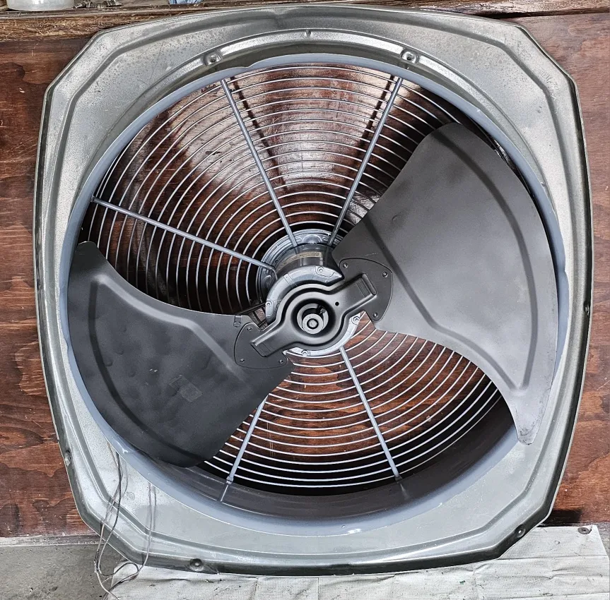 Ventilador De 2 Aspas Con Motor 1/5hp 208/230volts 1.067 M 60 Gris Negro Lamina (Usado) - Image 2