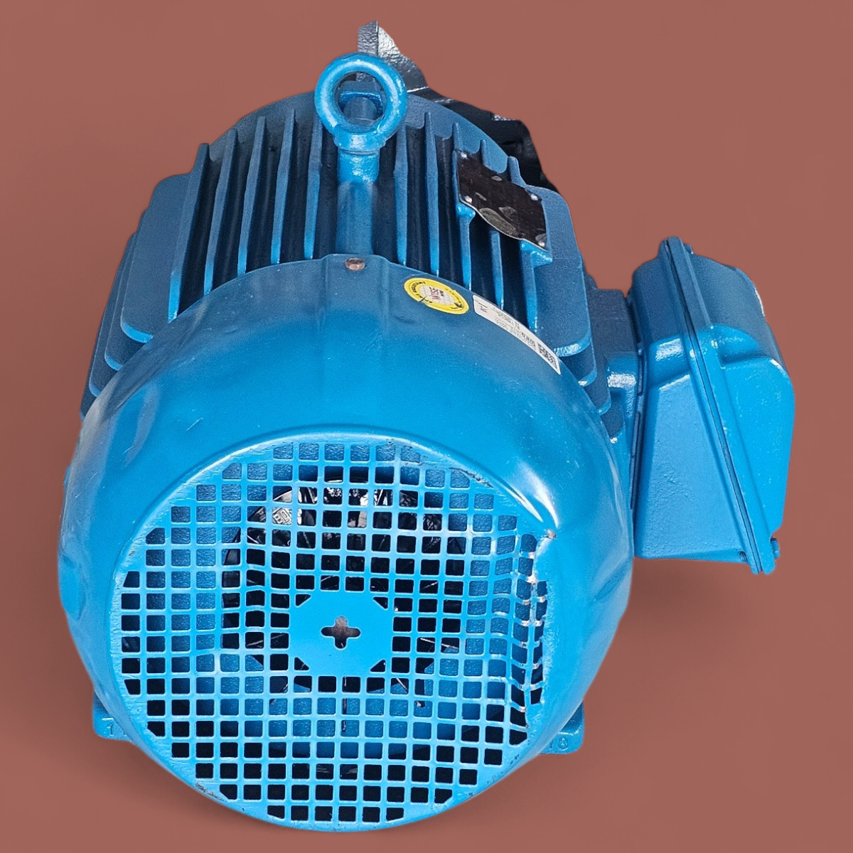 Motor Eléctrico 10hp Trifásico C/ Brida 3530rpm Marca Weg - Image 6